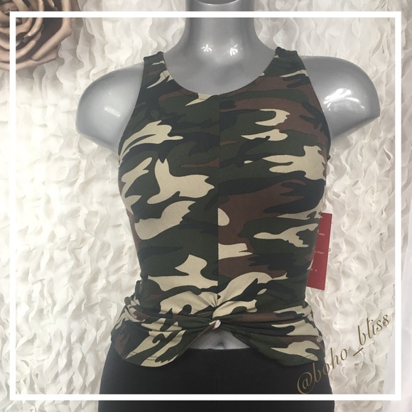 Hot Kiss Tops - Camo Print Twist Crop Tank